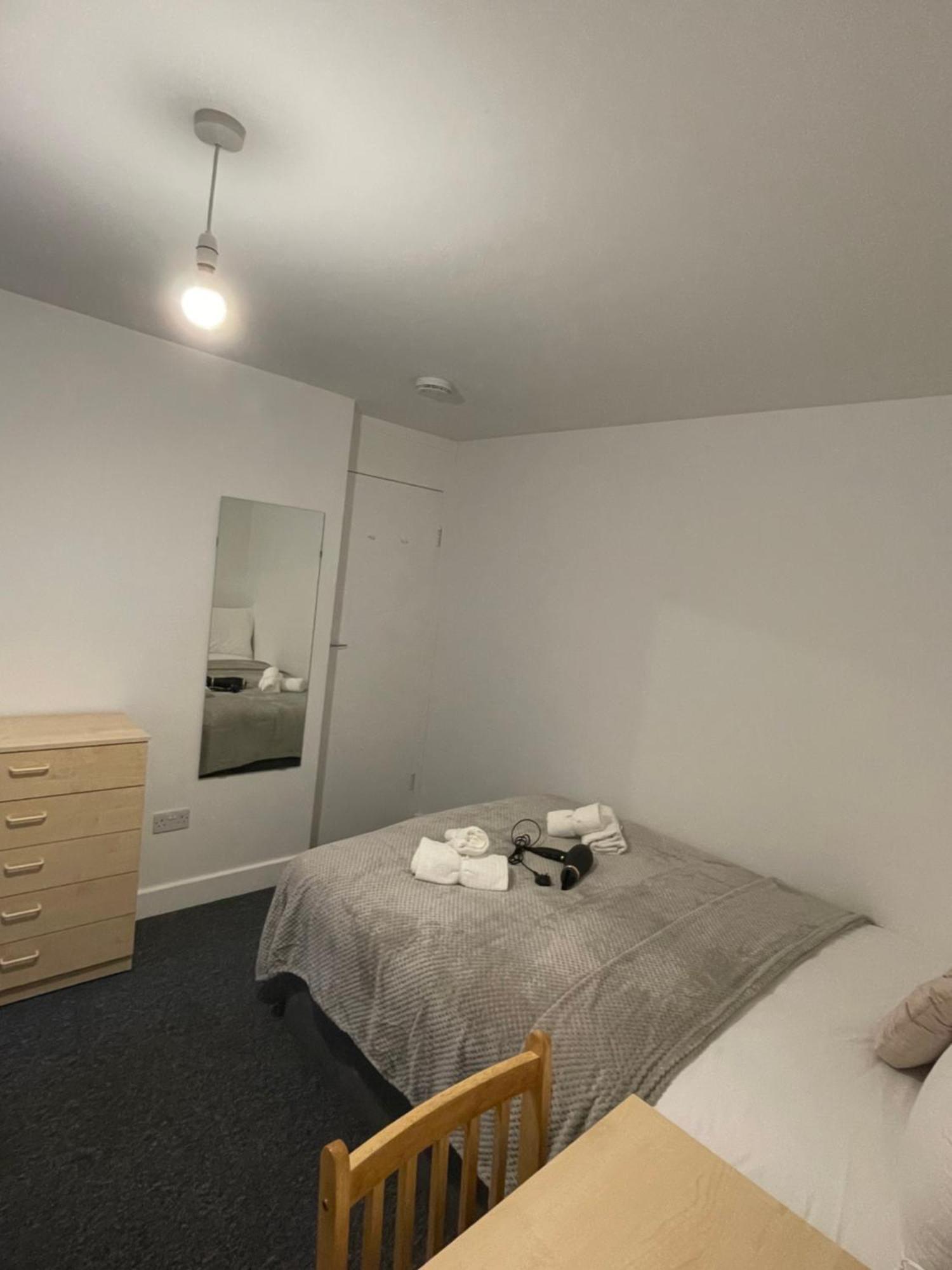Lovely Triple And Quadruple Rooms In Euston & Square In Central Londres Exterior foto
