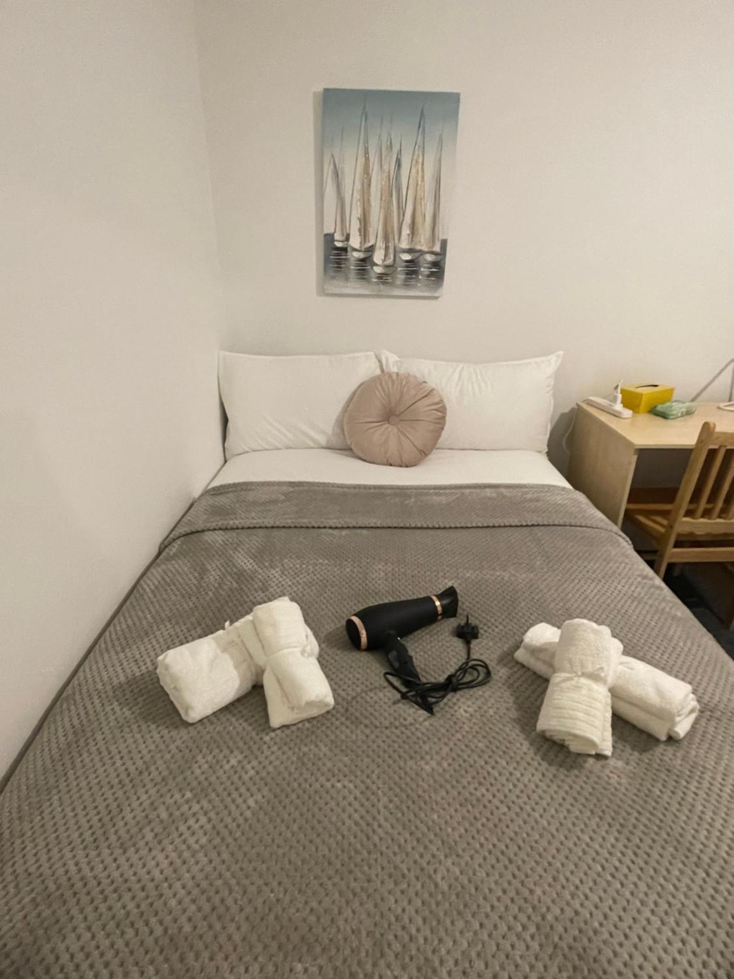 Lovely Triple And Quadruple Rooms In Euston & Square In Central Londres Exterior foto