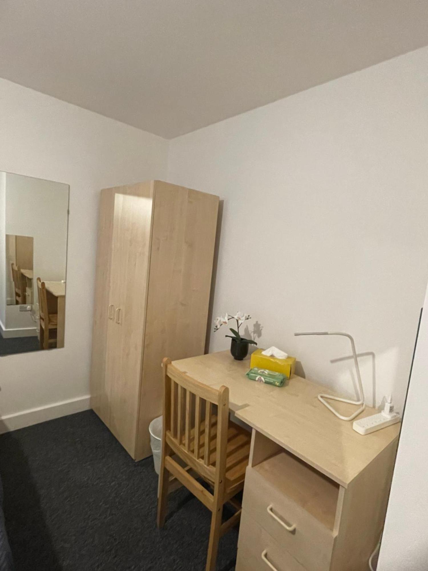 Lovely Triple And Quadruple Rooms In Euston & Square In Central Londres Exterior foto